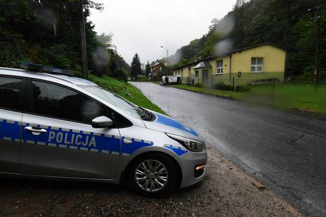 Dachował fordem na Nowobielawskiej