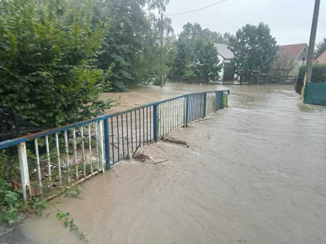 Piława Dolna pod wodą