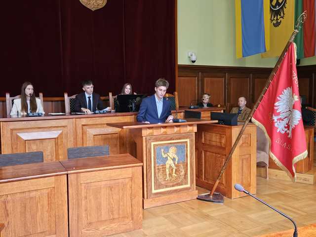 Obrady Młodzieżowej Rady Miasta Dzierżoniowa