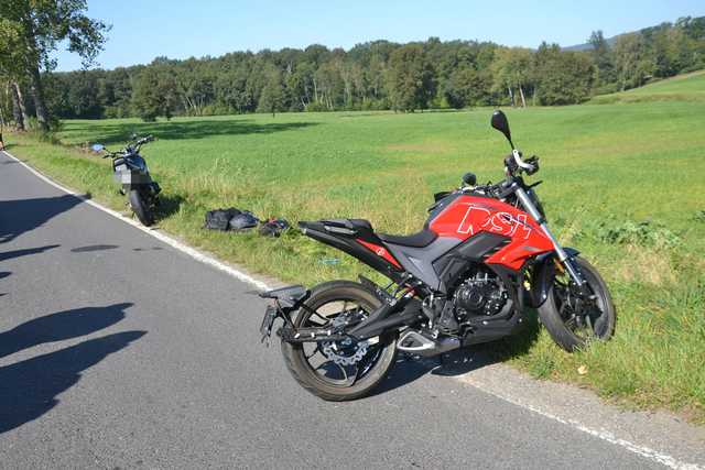 Wypadek z udziałem dwóch motocyklistów