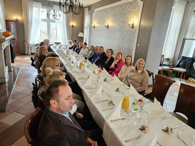 Nagrody burmistrza dla nauczycieli z Dzierżoniowa