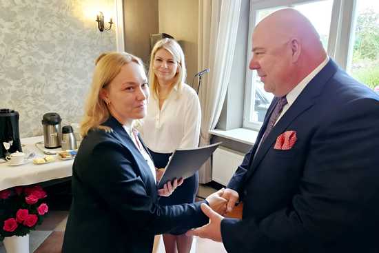 Nagrody burmistrza dla nauczycieli z Dzierżoniowa