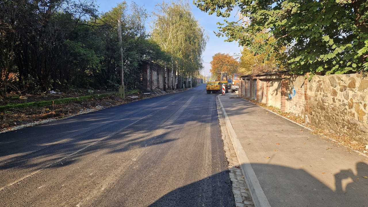 Łagiewniki. Trwają prace na ulicy Łowieckiej w Łagiewnikach