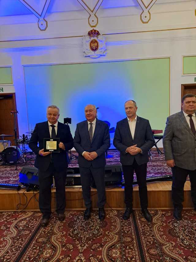 Uhonorowani i wyróżnieni nauczyciele oraz mistrzowie Rzemiosła