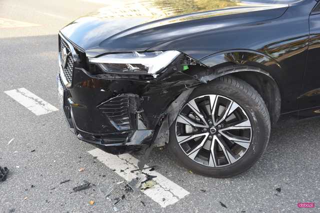 Zderzenie volvo z oplem