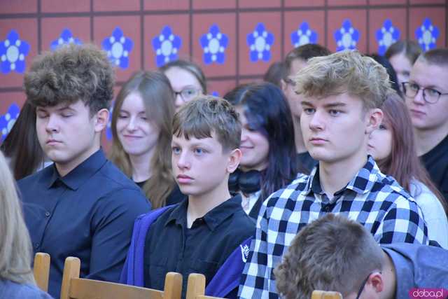 [WIDEO/FOTO] Wystartował Dolnośląski Festiwal Nauki. Uroczyste rozpoczęcie w 1LO w Dzierżoniowie