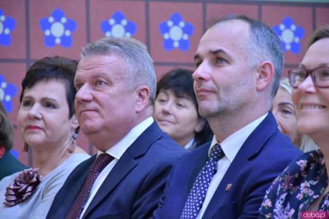 [WIDEO/FOTO] Wystartował Dolnośląski Festiwal Nauki. Uroczyste rozpoczęcie w 1LO w Dzierżoniowie