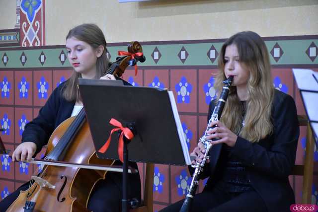 [WIDEO/FOTO] Wystartował Dolnośląski Festiwal Nauki. Uroczyste rozpoczęcie w 1LO w Dzierżoniowie