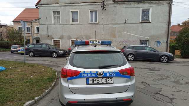 Biegał z nożem w Dzierżoniowie