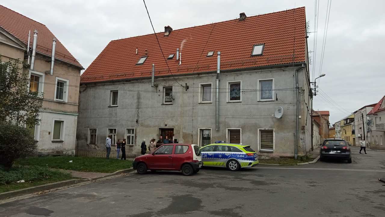 Biegał z nożem w Dzierżoniowie