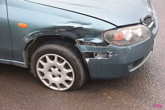 Zderzenie nissana i volkswagena w Piławie Dolnej