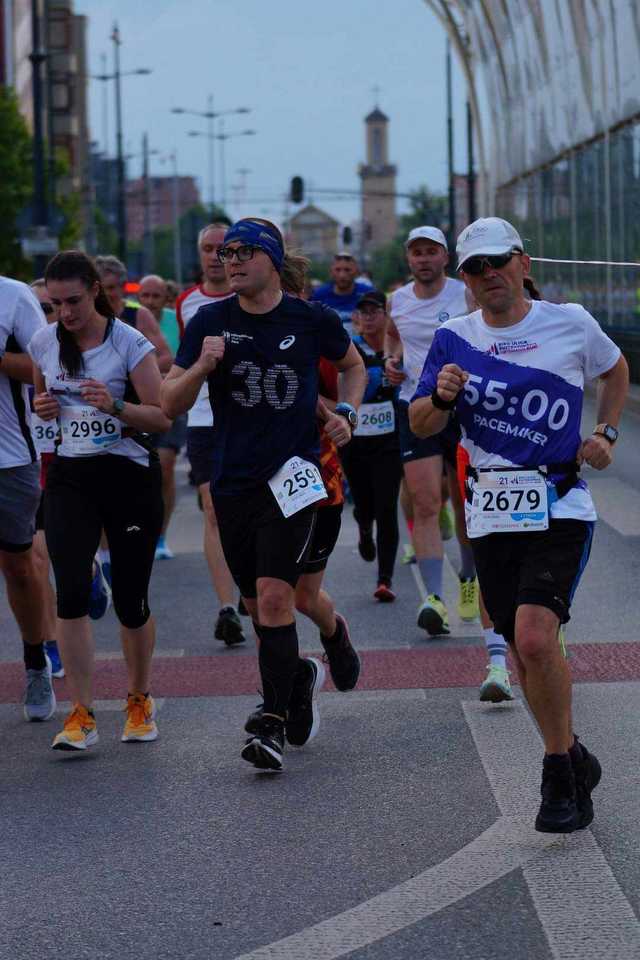 7 maratonów i 14 półmaratonów w 2024 r.