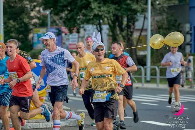 7 maratonów i 14 półmaratonów w 2024 r.