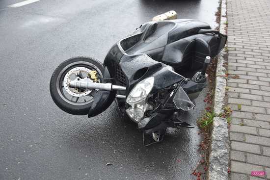 Wypadek motocyklisty w Pieszycach
