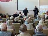 Ewaluacyjna debata społeczna zorganizowana dla bezpieczeństwa seniorów
