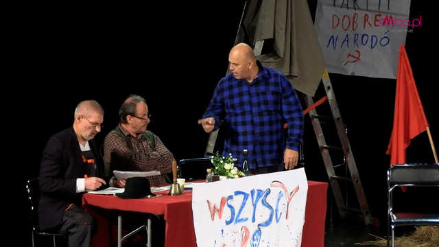 Robotniczo-chłopski Hamlet w wykonaniu nauczycieli z Bielawy