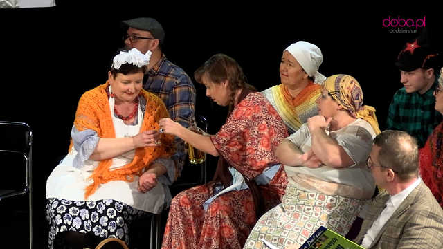 Robotniczo-chłopski Hamlet w wykonaniu nauczycieli z Bielawy