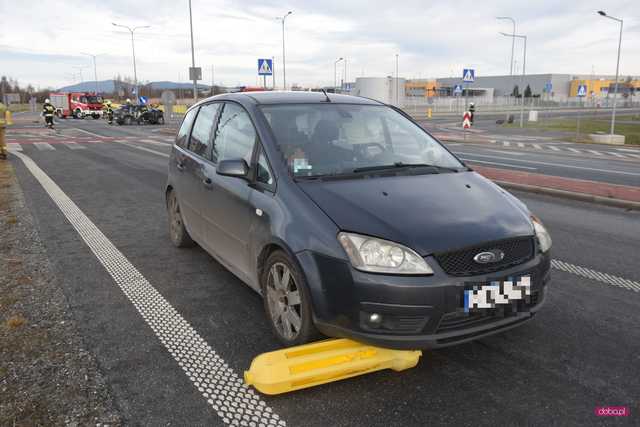 Zderzenie dacii i forda na obwodnicy Dzierżoniowa