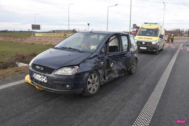 Zderzenie dacii i forda na obwodnicy Dzierżoniowa