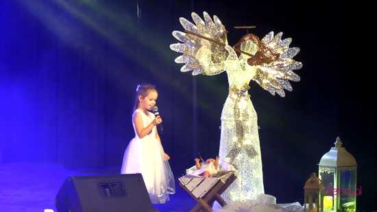 Koncert świąteczny Studia Piosenki i Tańca FART w Bielawie