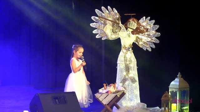 Koncert świąteczny Studia Piosenki i Tańca FART w Bielawie