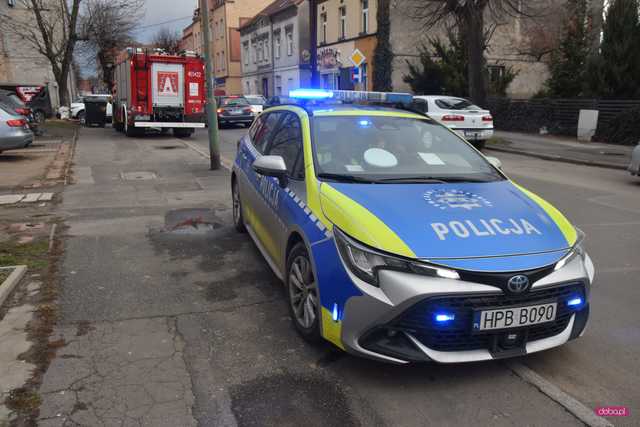 Zderzenie mitsubishi z land roverem w Dzierżoniowie
