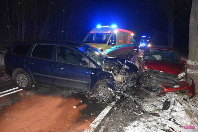 Wypadek na trasie Dzierżoniów – Świdnica: droga zablokowana