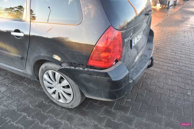 Zderzenie ciężarówki z peugeotem na ósemce
