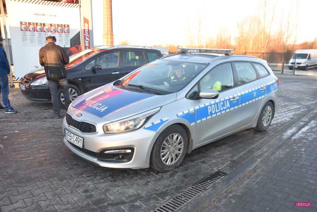 Zderzenie ciężarówki z peugeotem na ósemce