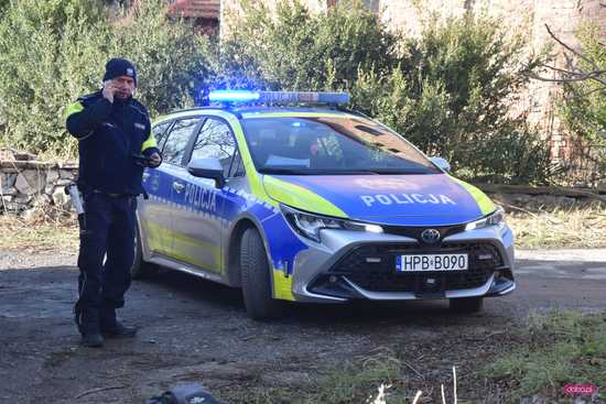 Ciężarówka blokowała drogę w Piławie Dolnej