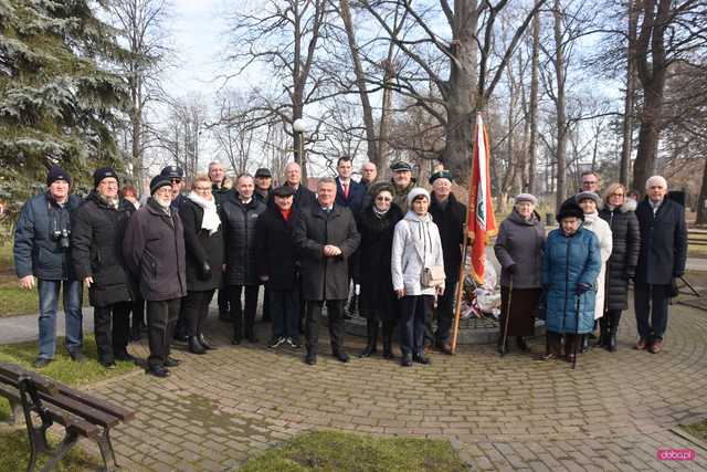 Dzierżoniów. Uroczystości upamiętniające 85. rocznicę pierwszej deportacji Polaków na Sybir