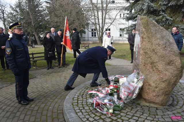 Dzierżoniów. Uroczystości upamiętniające 85. rocznicę pierwszej deportacji Polaków na Sybir