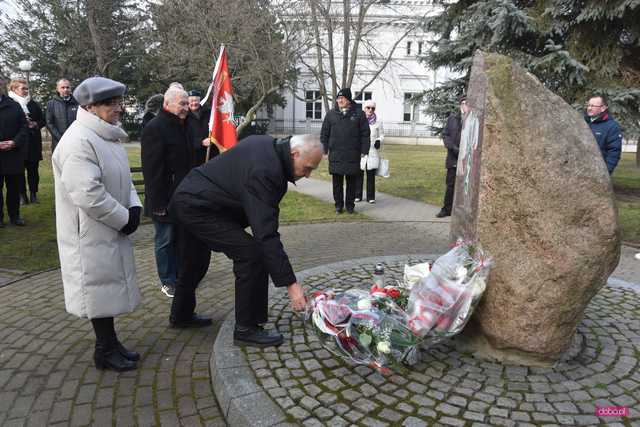 Dzierżoniów. Uroczystości upamiętniające 85. rocznicę pierwszej deportacji Polaków na Sybir