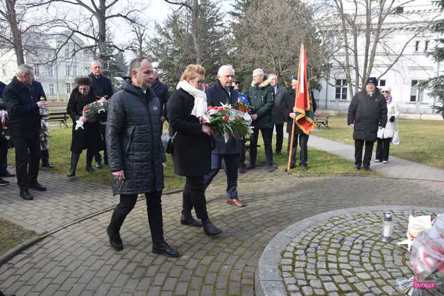 Dzierżoniów. Uroczystości upamiętniające 85. rocznicę pierwszej deportacji Polaków na Sybir