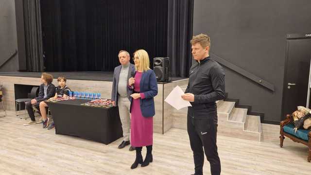 Turniej Tenisa Stołowego o Puchar Wójta Gminy Łagiewniki oraz Turniej Warcabowy