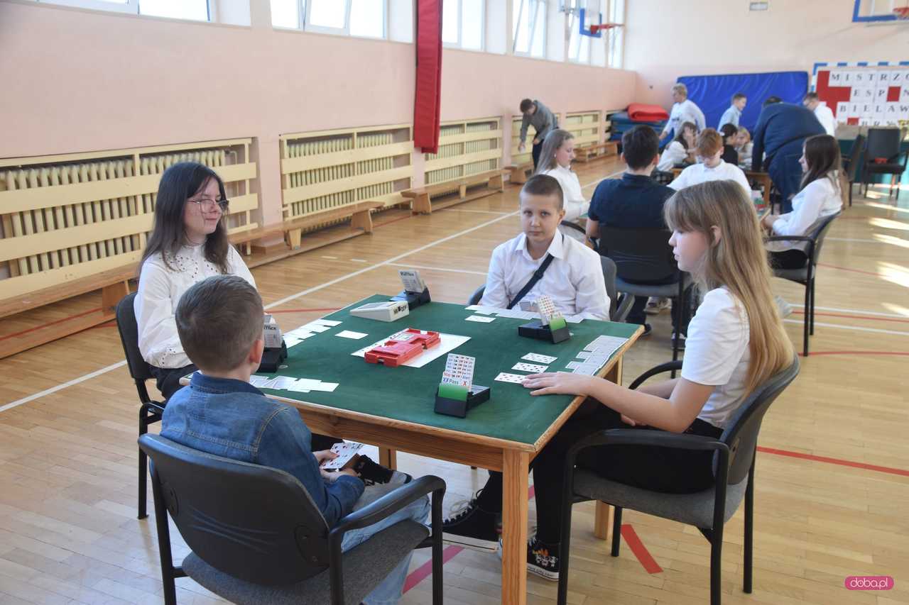 Bielawa. II Mistrzostwa Ekologicznej Szkole Podstawowej nr 7 w brydżu sportowym