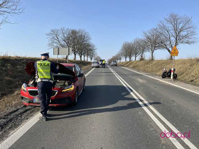 Zderzenie motocykla z volvo