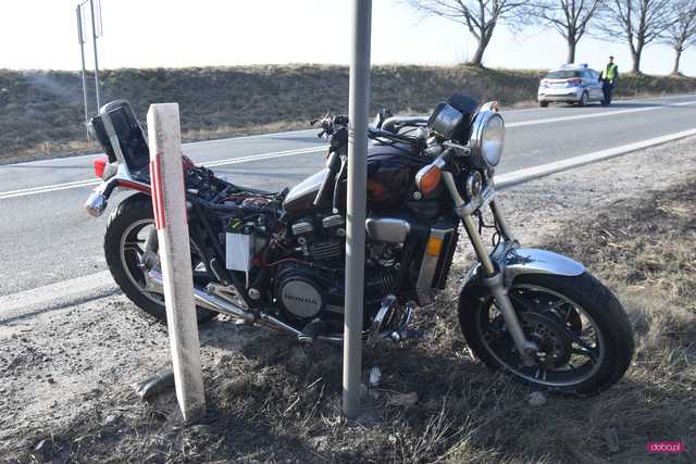 Zderzenie motocykla z volvo