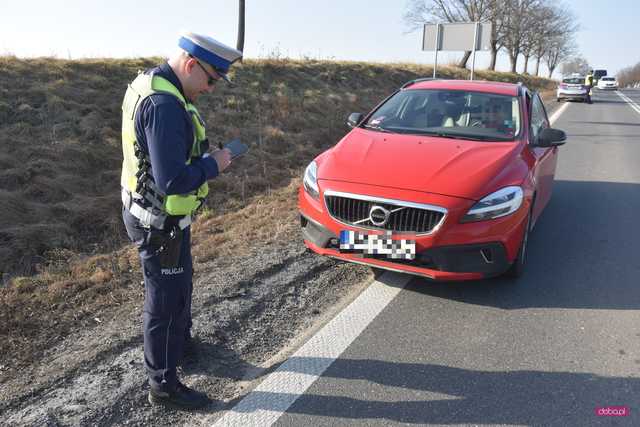 Zderzenie motocykla z volvo