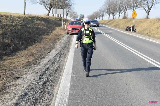 Zderzenie motocykla z volvo
