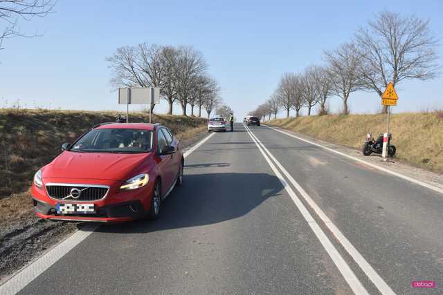 Zderzenie motocykla z volvo