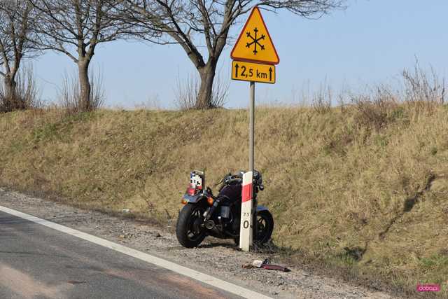 Zderzenie motocykla z volvo