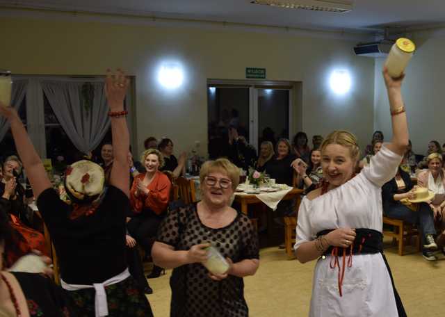 Dzień Kobiet na wesoło