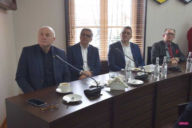 Jezioro Bystrzyckie i zapora wodna Lubachów