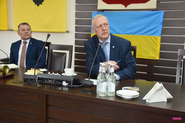 Jezioro Bystrzyckie i zapora wodna Lubachów
