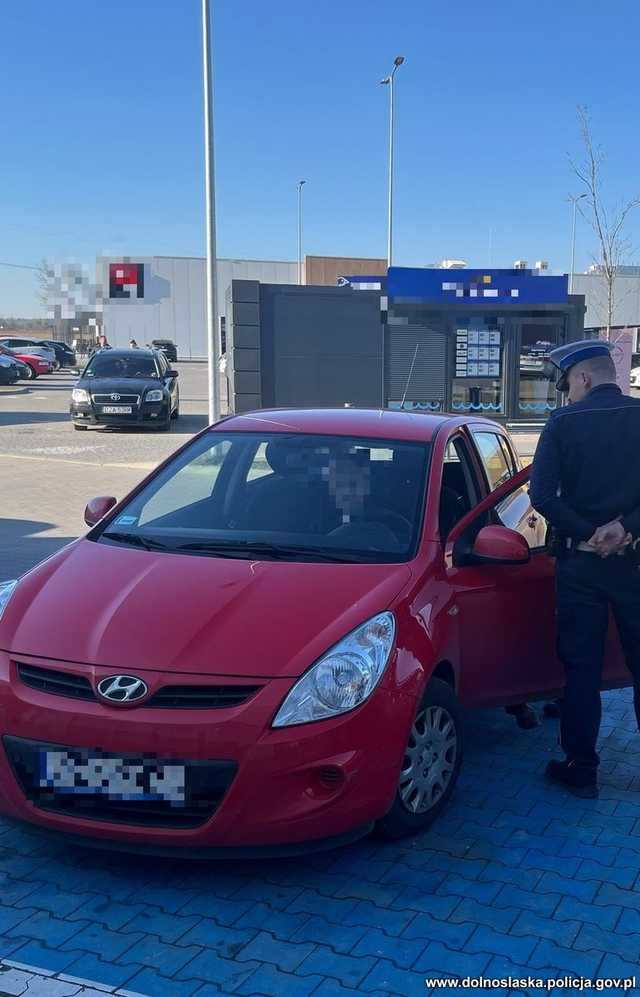 Dolnośląscy policjanci kontrolowali parkowanie na „kopertach”