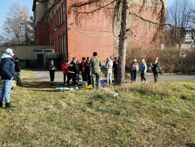 Wiosenne sprzątanie Piławy Górnej
