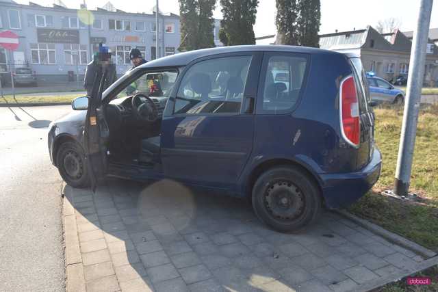 Zderzenie dwóch pojazdów na Diorowskiej w Dzierżoniowie 