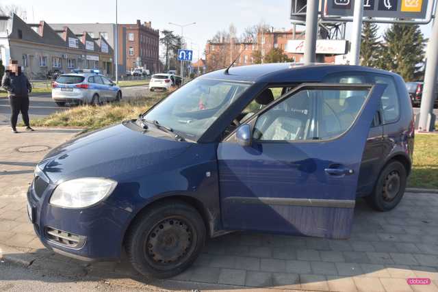 Zderzenie dwóch pojazdów na Diorowskiej w Dzierżoniowie 