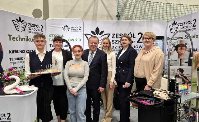 Prezentacje Szkół Ponadpodstawowych Powiatu Dzierżoniowskiego